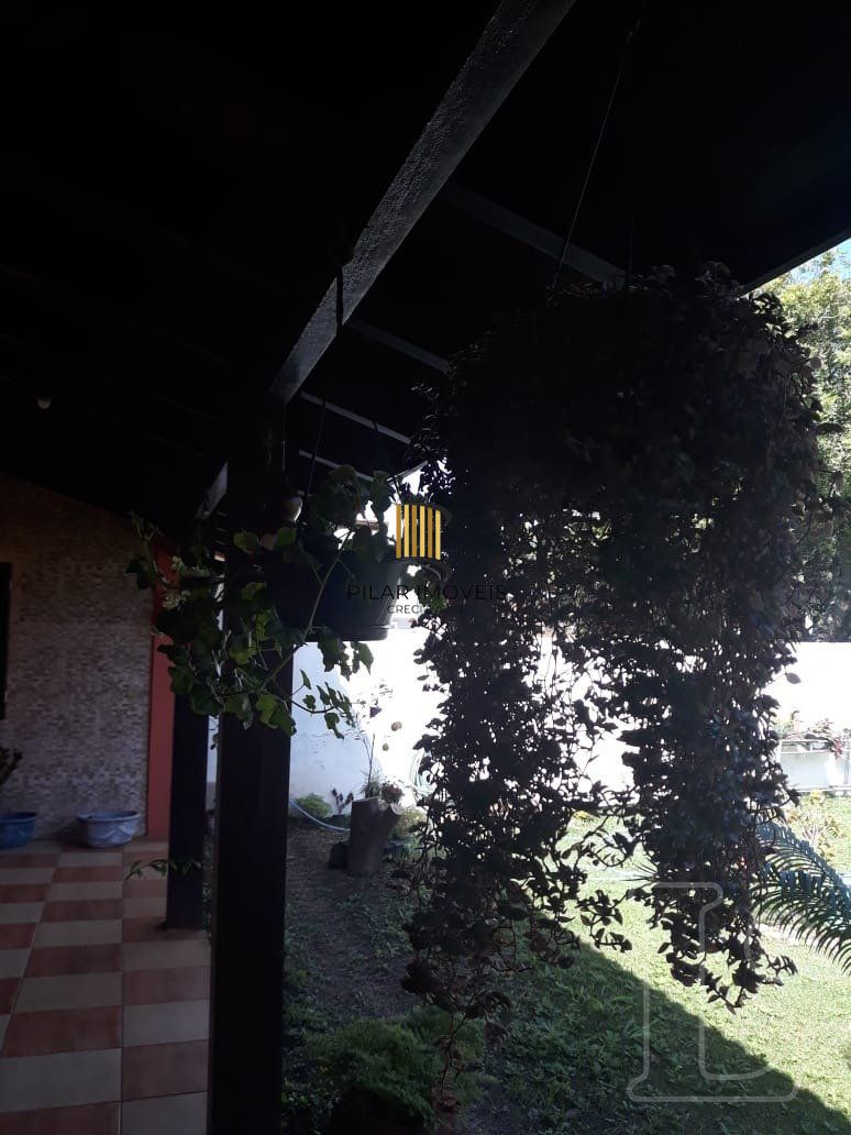 Casa para Venda - 114m², 2 dormitórios, sendo 1 suites, 2 vagas - Zona Nova