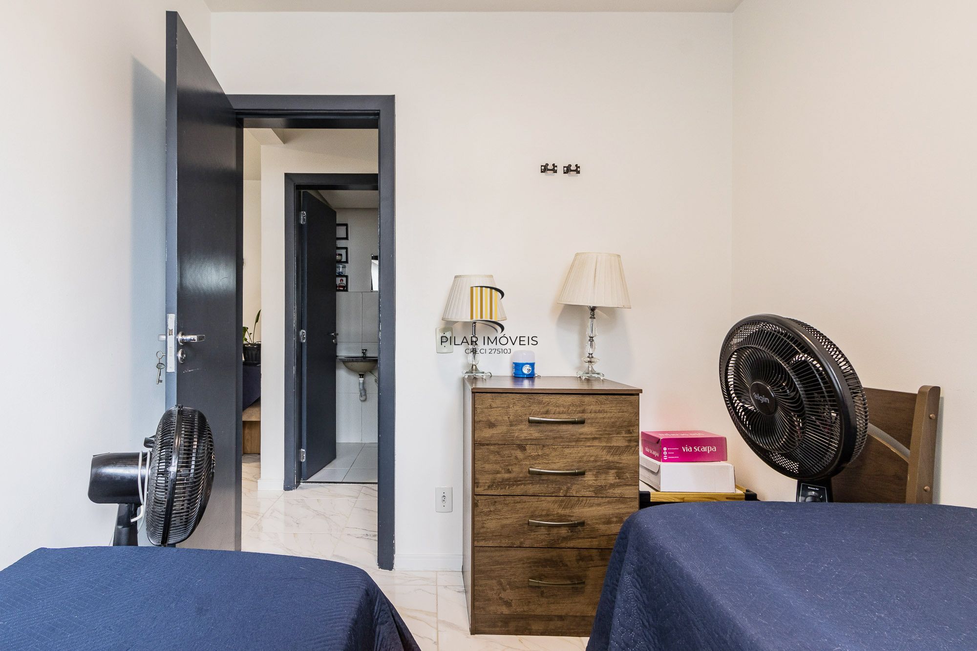 Apartamento 2 dormitórios no bairro Costa e Silva