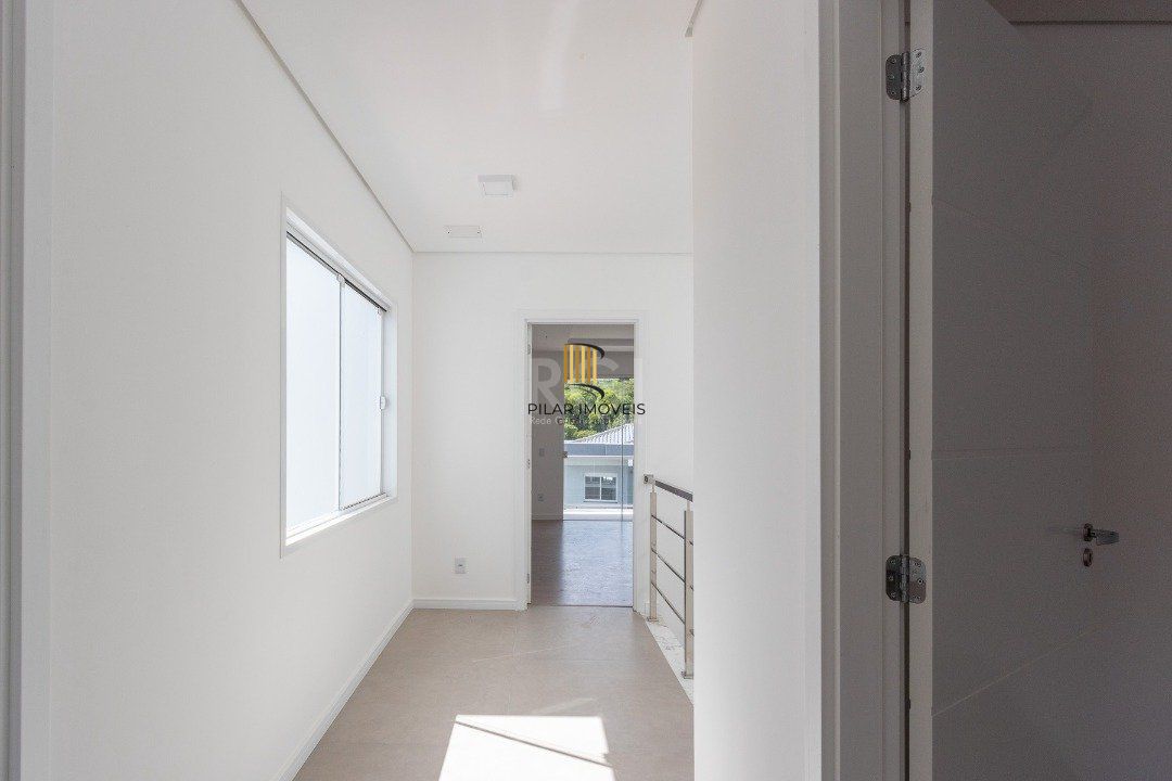 Casa Condominio para Venda - 219m², 3 dormitórios, sendo 1 suites, 2 vagas - Vila Nova