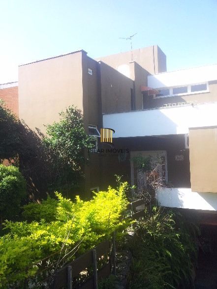 Casa para Venda - 350m², 3 dormitórios, 4 vagas - Vila Assunção
