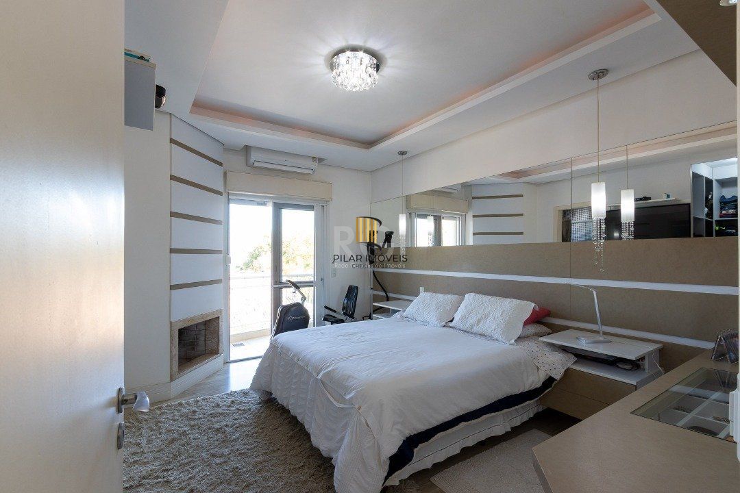 Casa Condominio para Venda - 245.29m², 3 dormitórios, sendo 1 suites, 2 vagas - Pedra Redonda