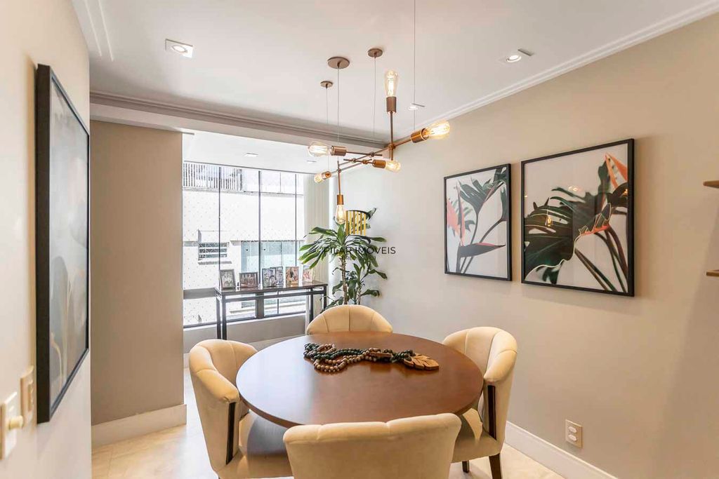 Cobertura semi mobiliada!