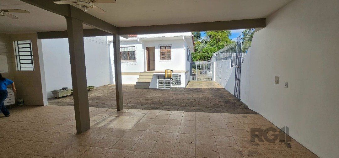 Casa 4 dormitórios no bairro Jardim Sabará