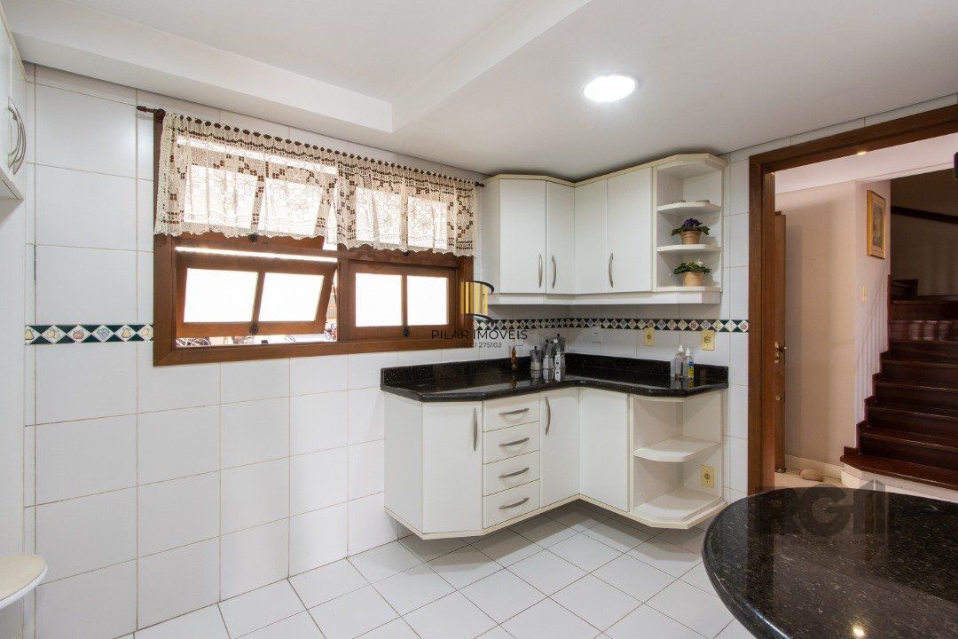 Casa condomínio | 3 Quartos | 1 Suíte | 2 Vagas | 249,20m2 Privativos | Bairro Assunção