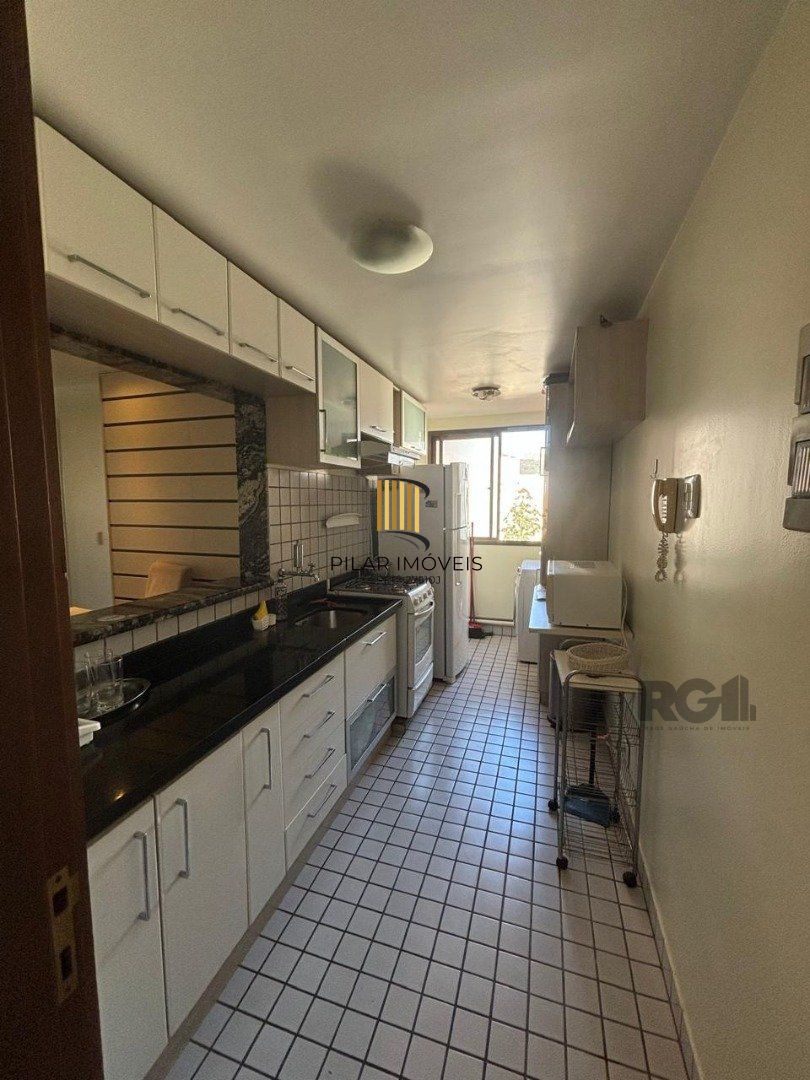 Apartamento mobiliado, 3 quartos, 1 vaga escriturada, elevador, infra - Alto Petrópolis