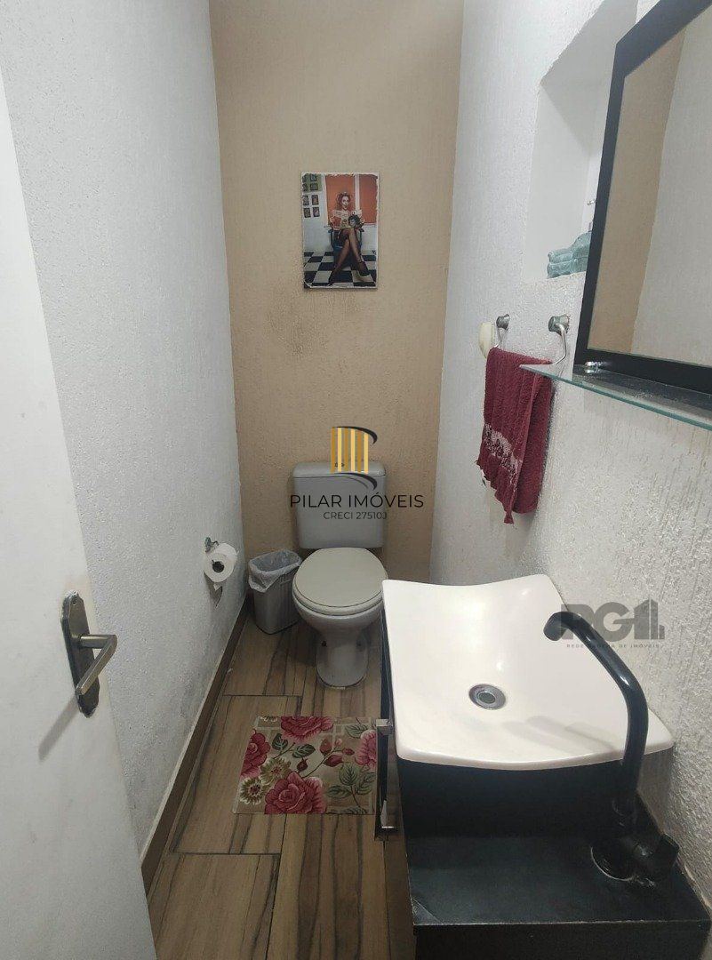 Casa de Condomínio 3 dormitórios no bairro Cavalhada