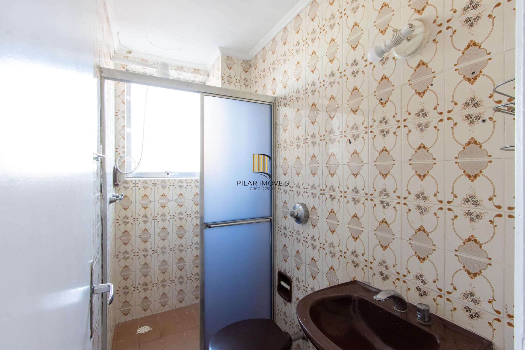 Apartamento de 02 dormitórios, banheiro social e lavabo. Vista panorâmica, cozinha ampla e área de serviço  ampla.