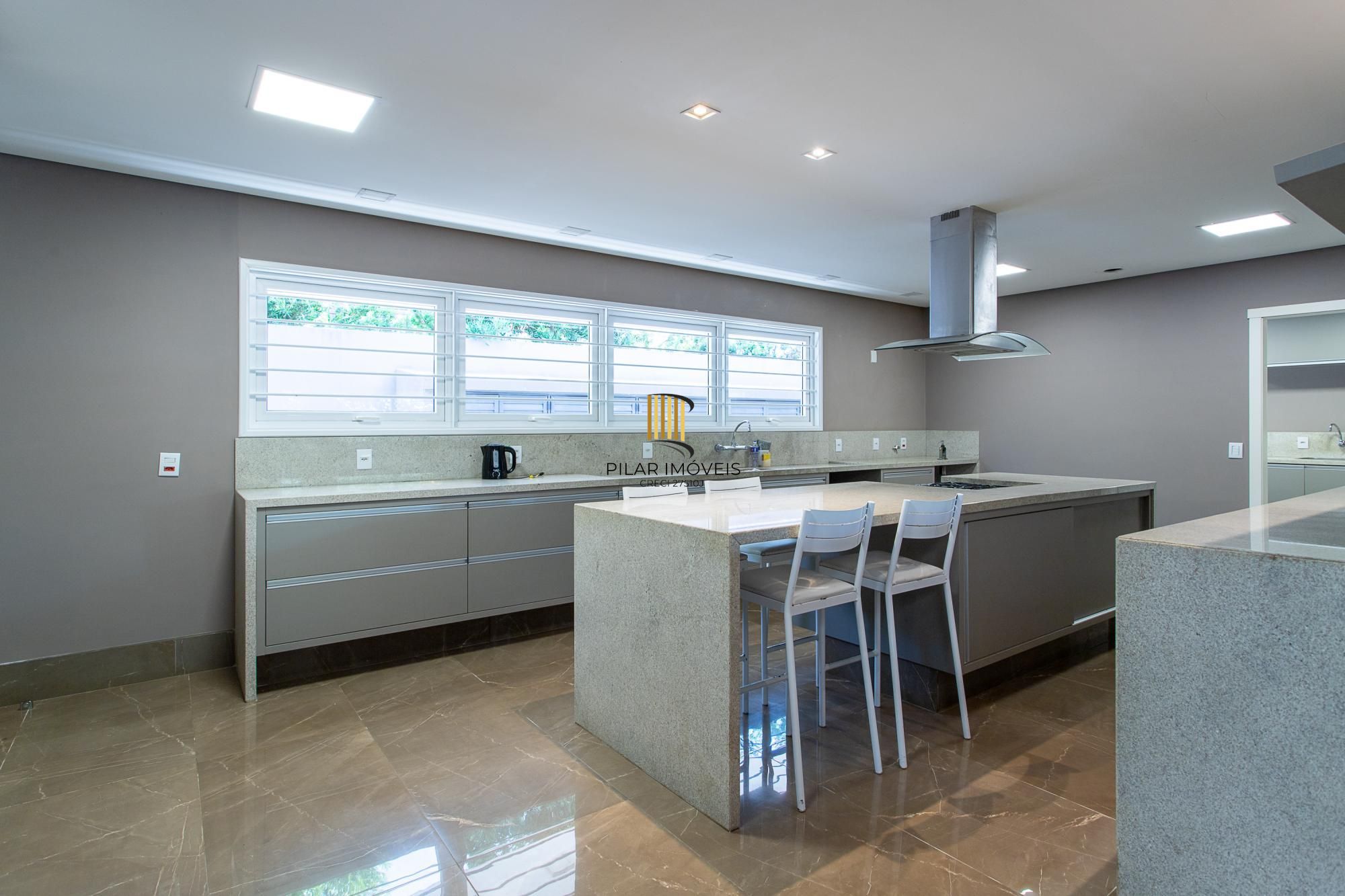 Casa de Condomínio 4 dormitórios no bairro Terraville