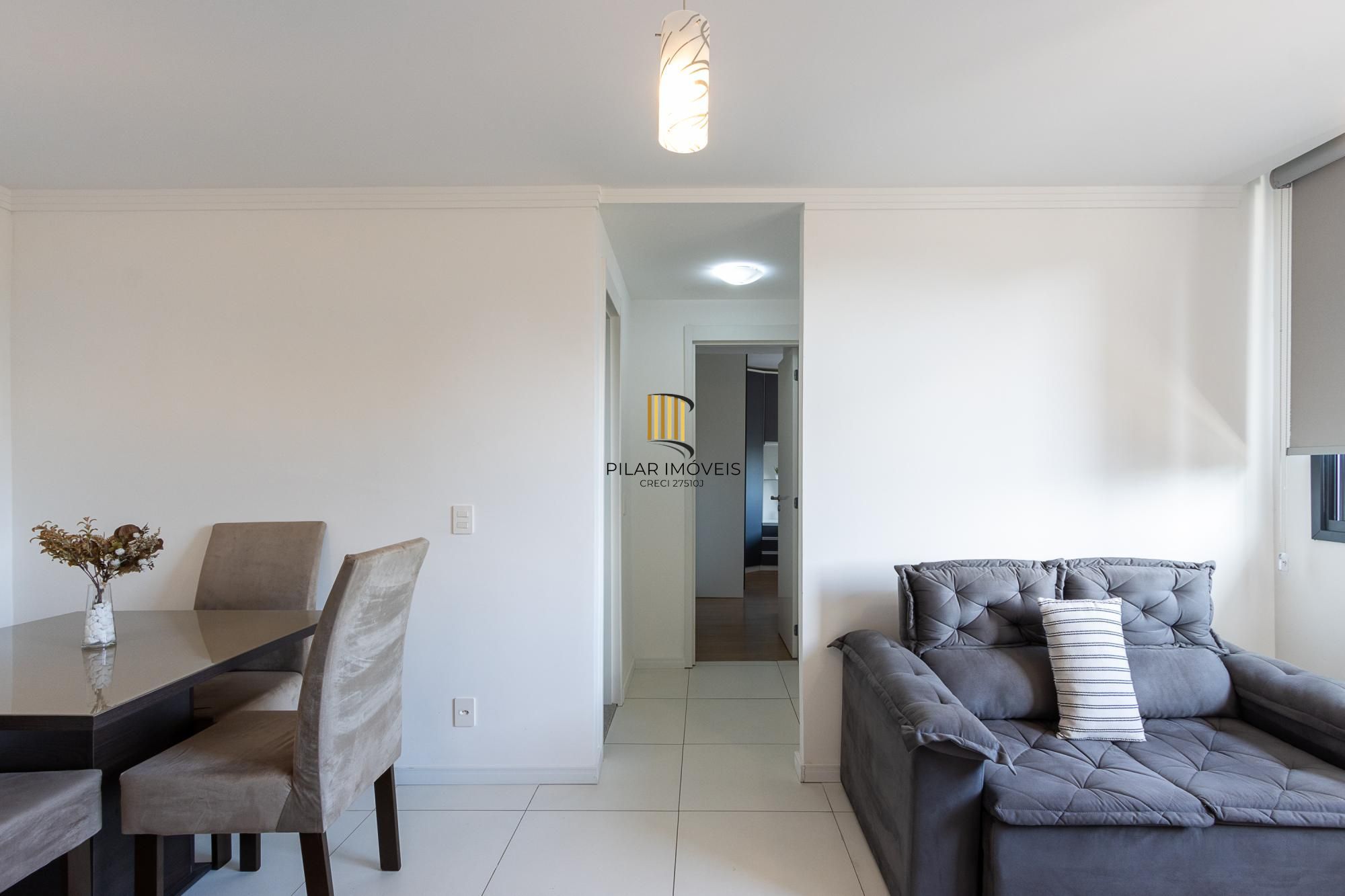 Apartamento 2 dormitórios no bairro Azenha