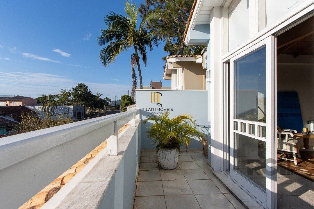 Casa 4 dormitórios no bairro Vila Conceição
