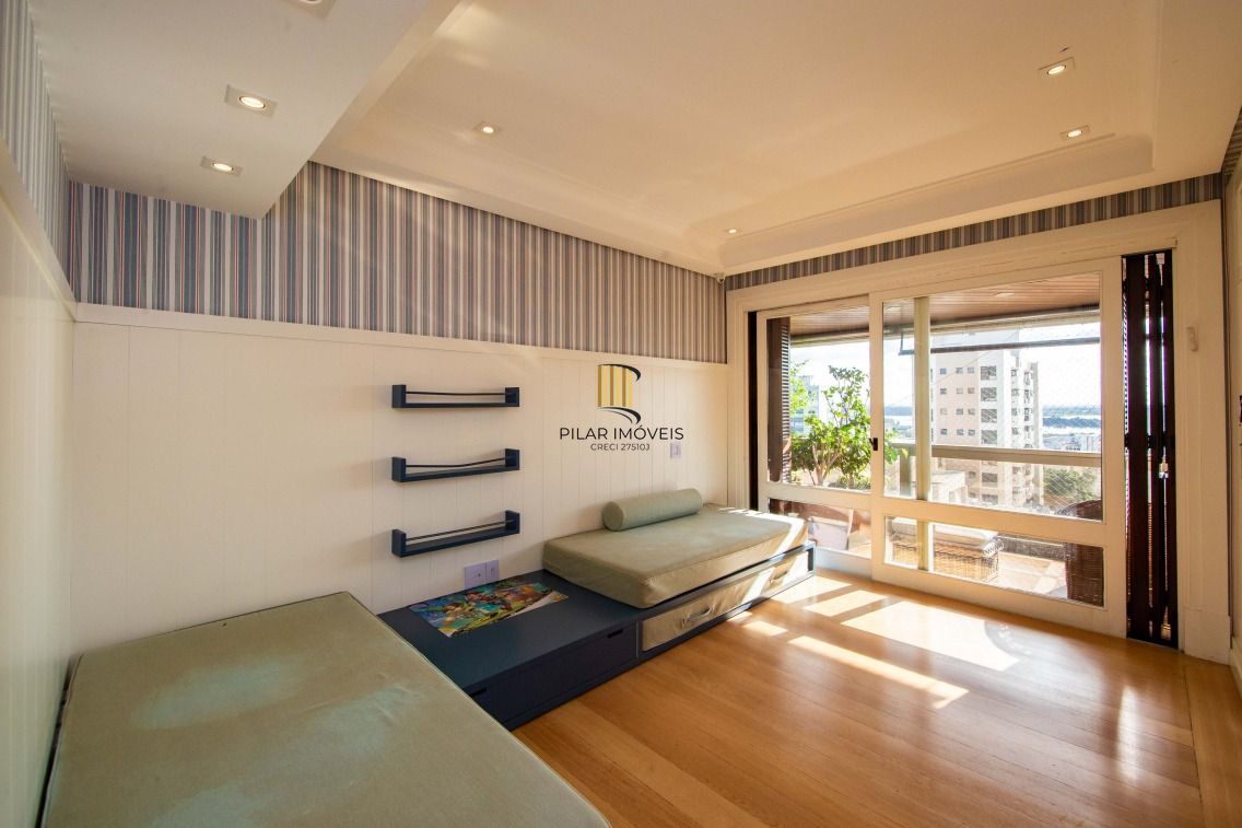 VISTA PERENE COM UM BELISSIMO POR DO SOL, 510M² NO BAIRRO MAIS ELEGANTE DE PORTO ALEGRE, MOINHOS DE VENTO