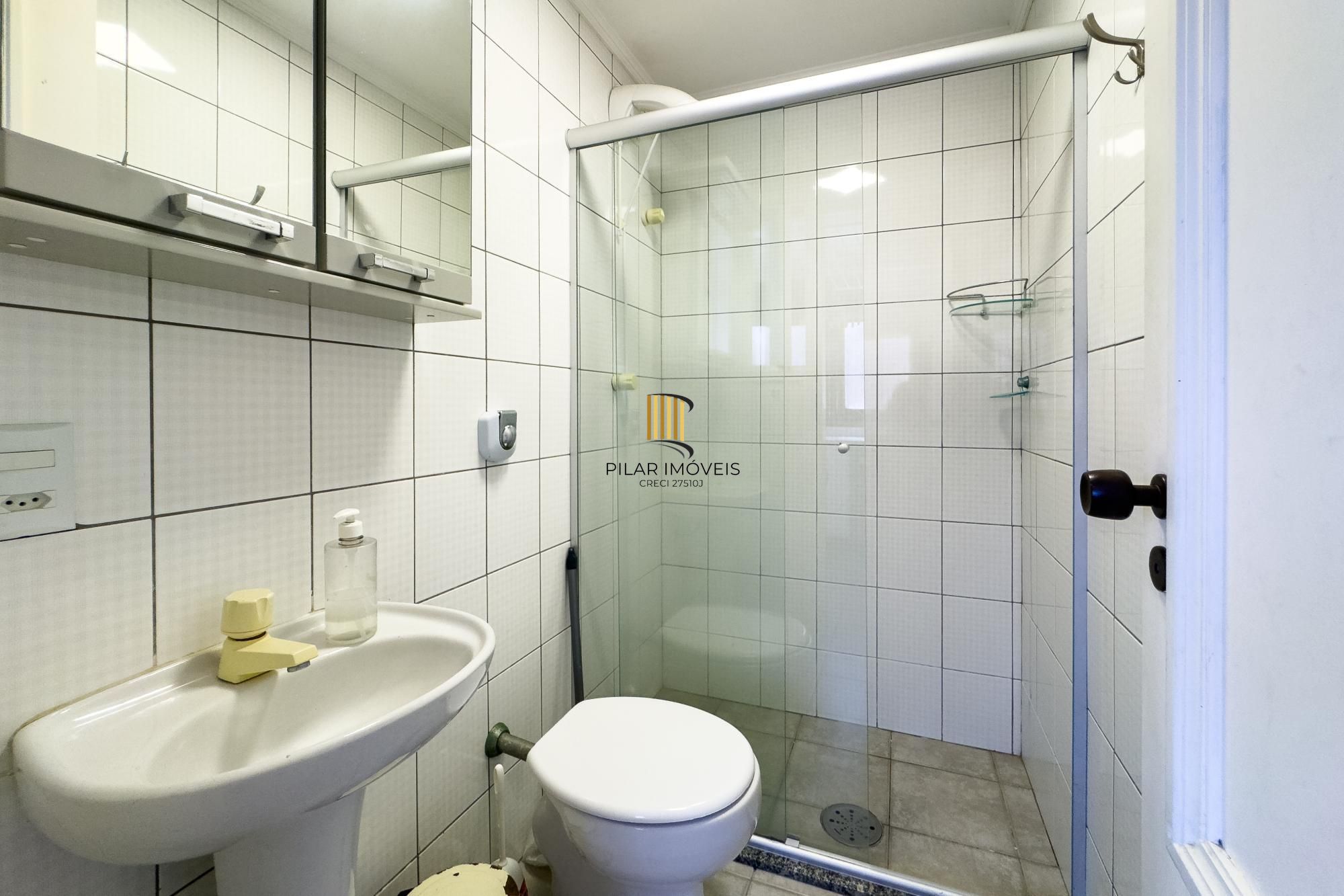 Cobertura alto padrão vista rio, construção Bandeira, com 228,32m² de área privativa.