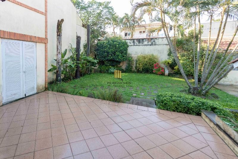 Casa para Venda - 420m², 5 dormitórios, sendo 2 suites, 6 vagas - Nonoai