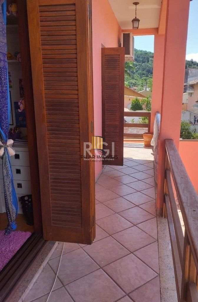 Casa para Venda - 273m², 3 dormitórios, sendo 1 suites, 4 vagas - Aberta dos Morros