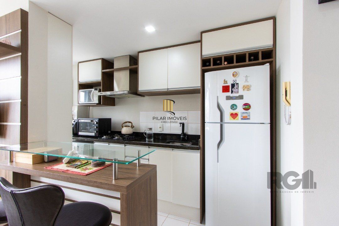 Apartamento 2 quartos, 1 vaga escritura, elevador - Bairro Cristal