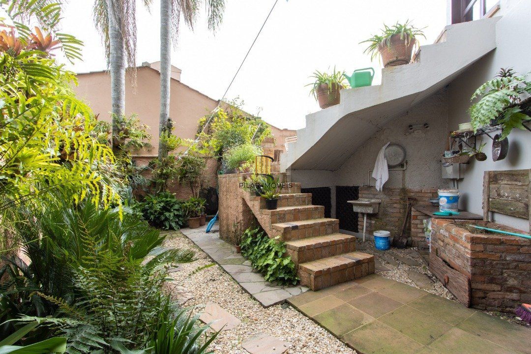 Casa 3 dormitórios no bairro Jardim Isabel
