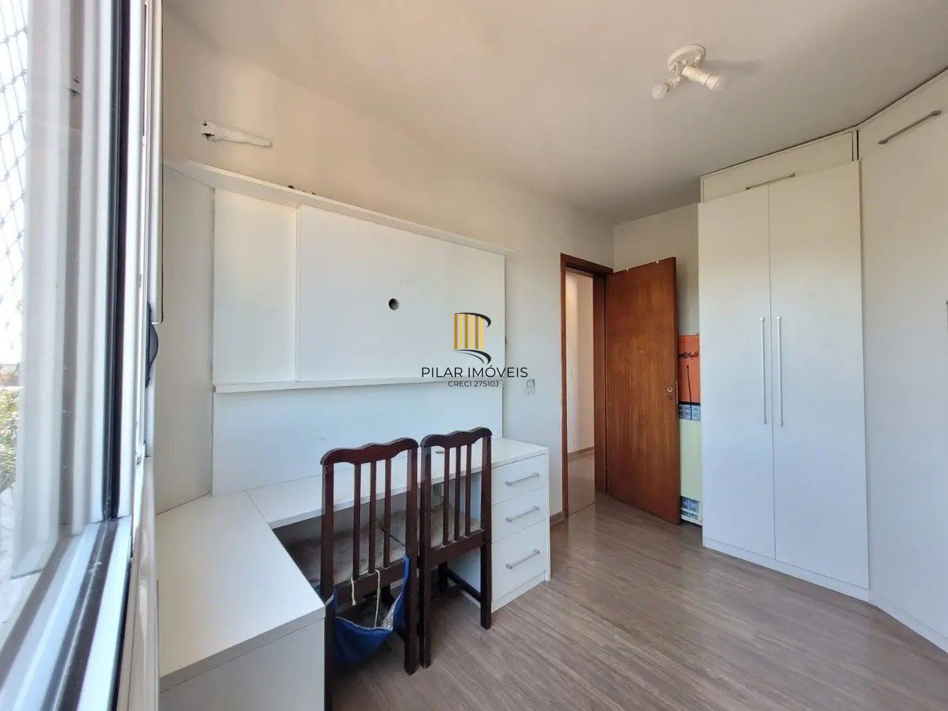 Apartamento com 3 dormitórios com 71m², vaga dupla no bairro Medianeira