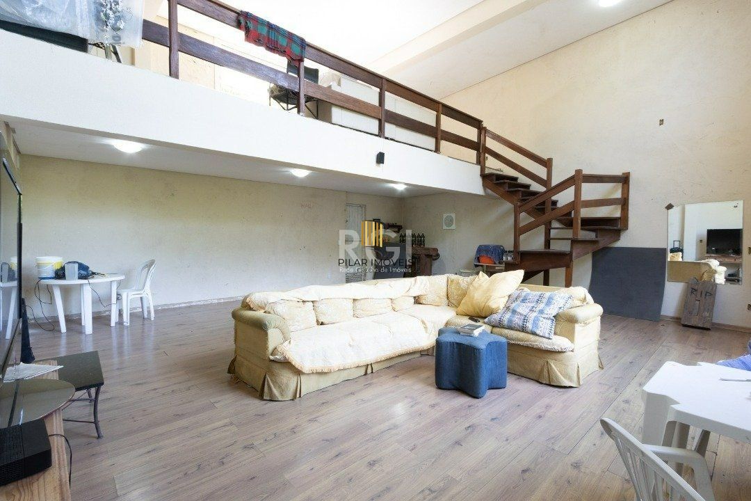 Terreno com área de 747m²