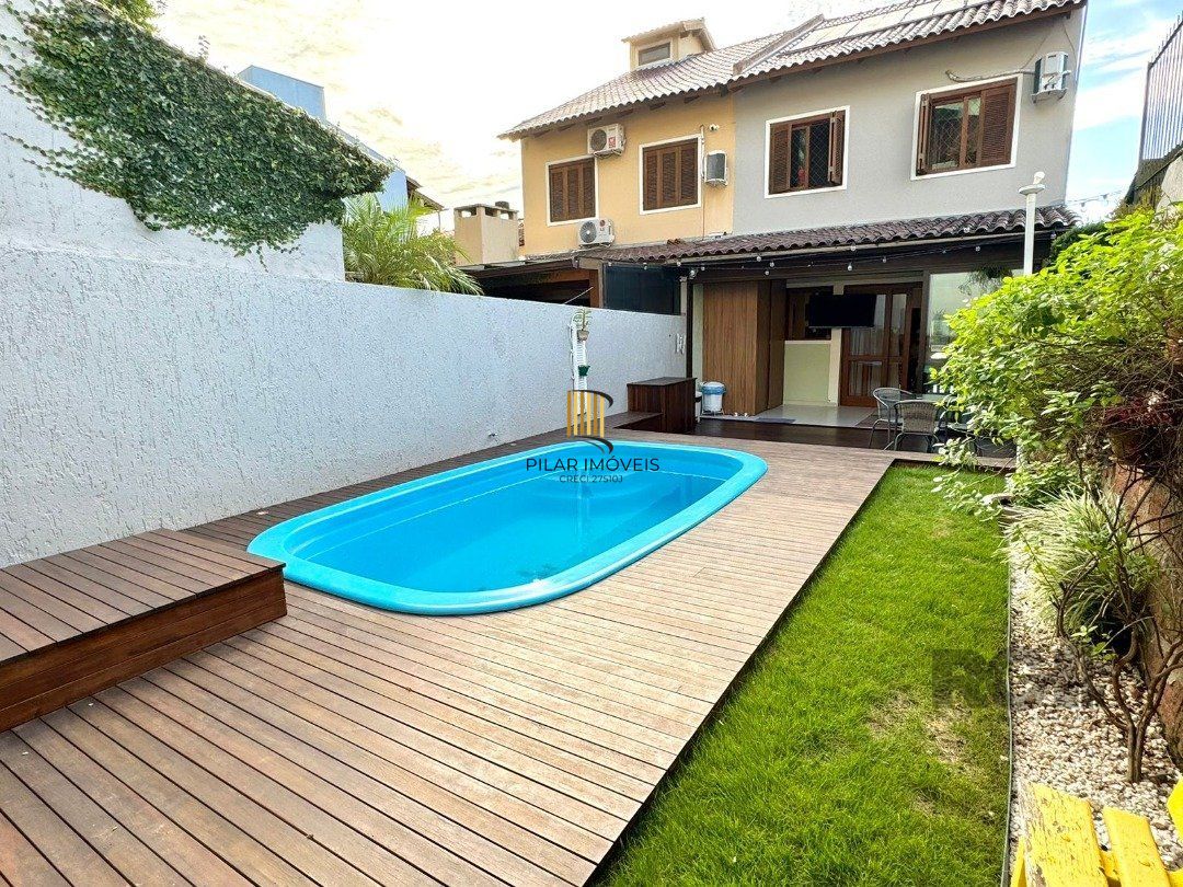 Casa 3 dormitórios no bairro Espírito Santo