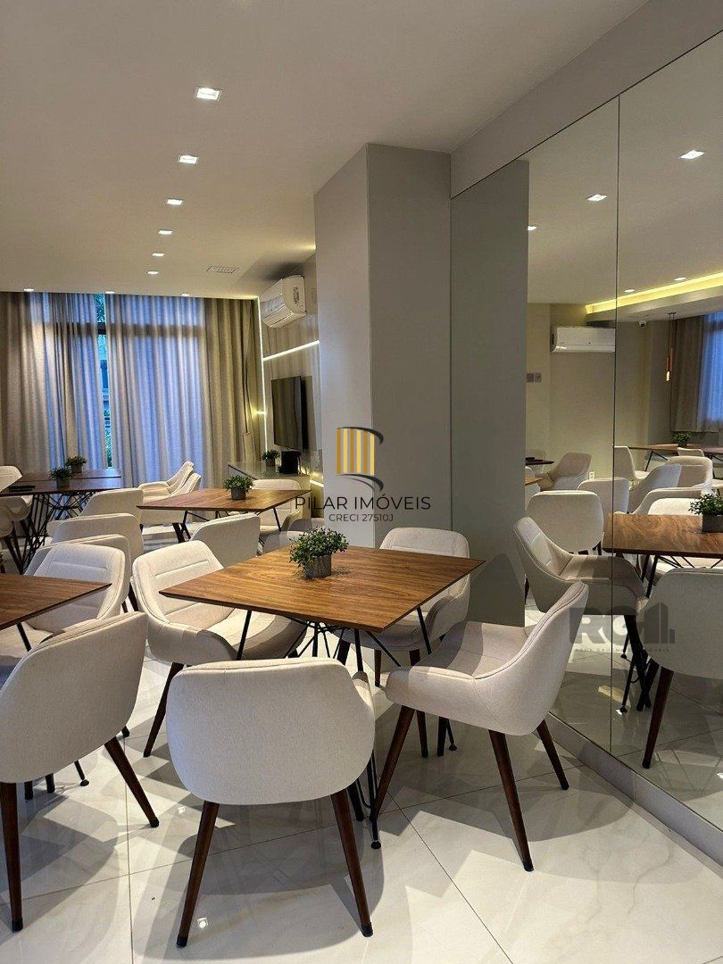 Apartamento 2 dormitórios no bairro Passo da Areia