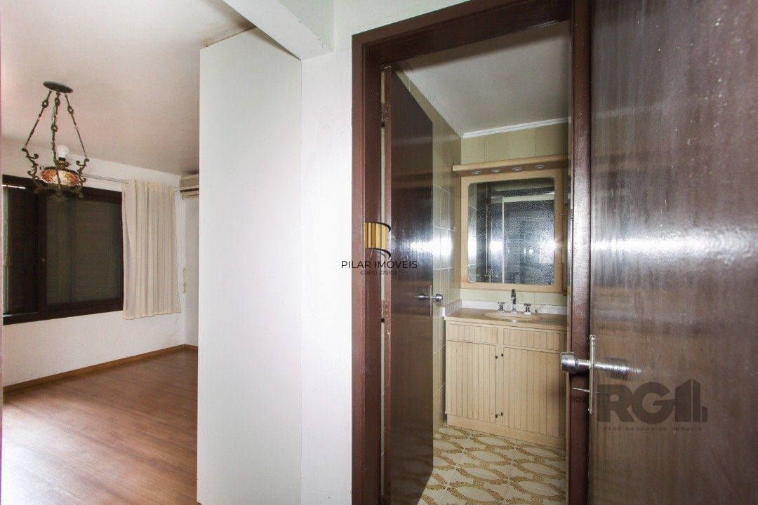 Casa de 3 dormitórios no Jardim Isabel com vista para o Guaíba.
