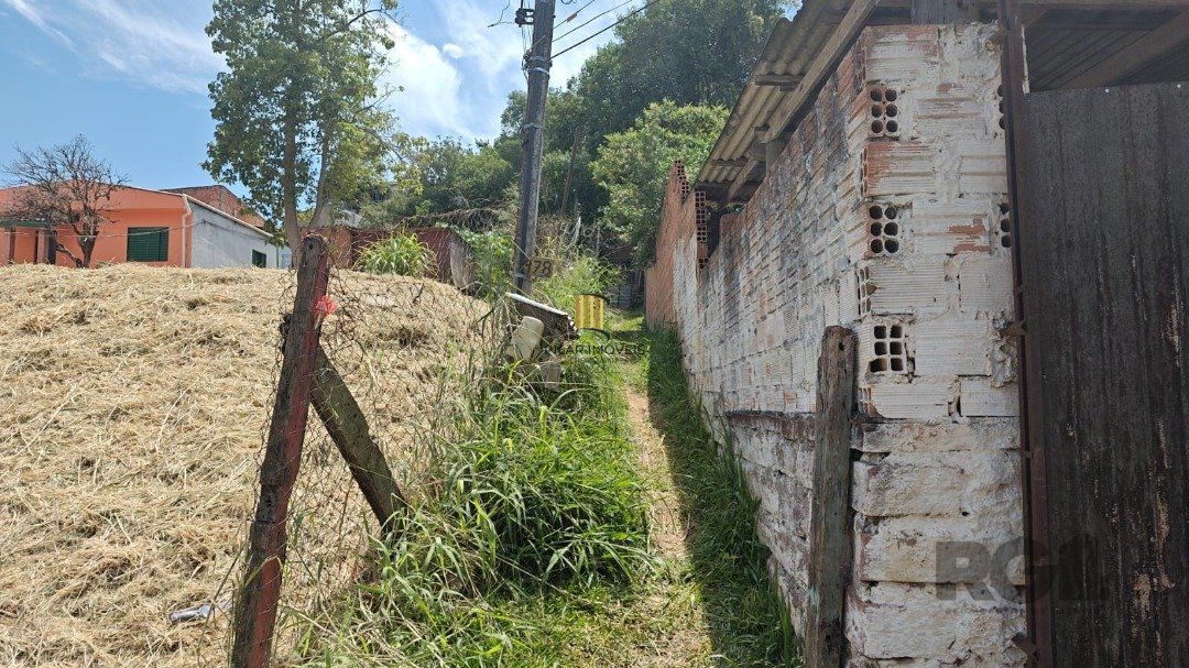  terreno irregular com frente de 1.50m e por 21.50 