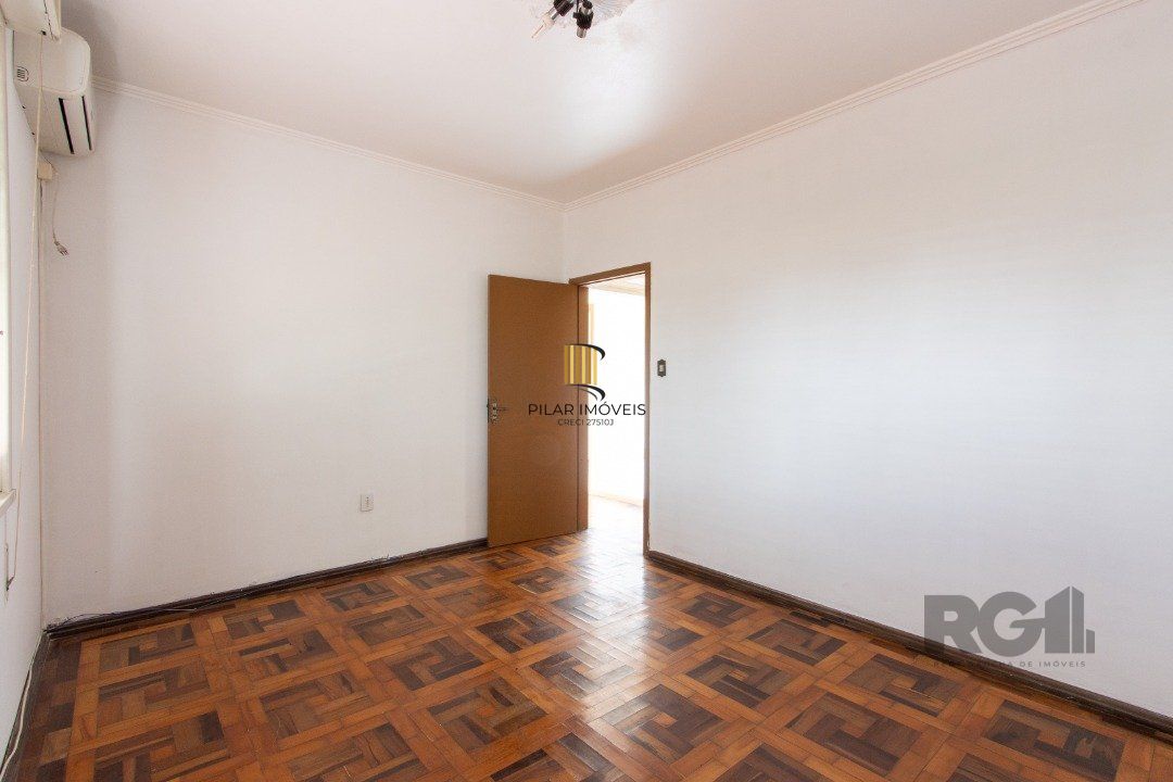 Apartamento térreo, com pátio, 2 quartos - Bairro Menino Deus