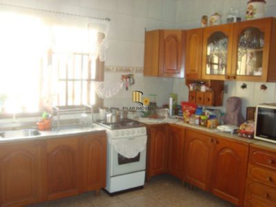 Casa para Venda - 200m², 3 dormitórios, sendo 1 suites, 14 vagas - Cavalhada