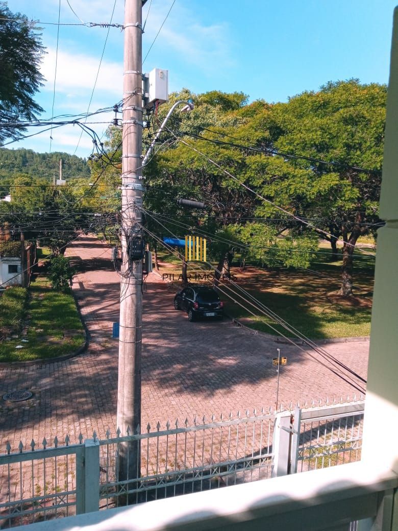 Amplo sobrado com 3 dormitórios