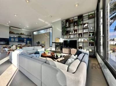 Casa de Condomínio 4 dormitórios no bairro Atlântida Sul