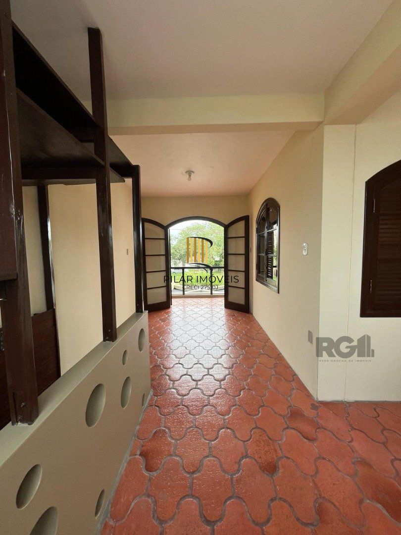 Casa 3 dormitórios no bairro Restinga