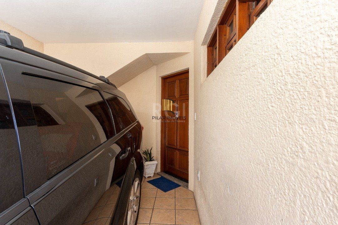 Casa de Condomínio 3 dormitórios no bairro Tristeza