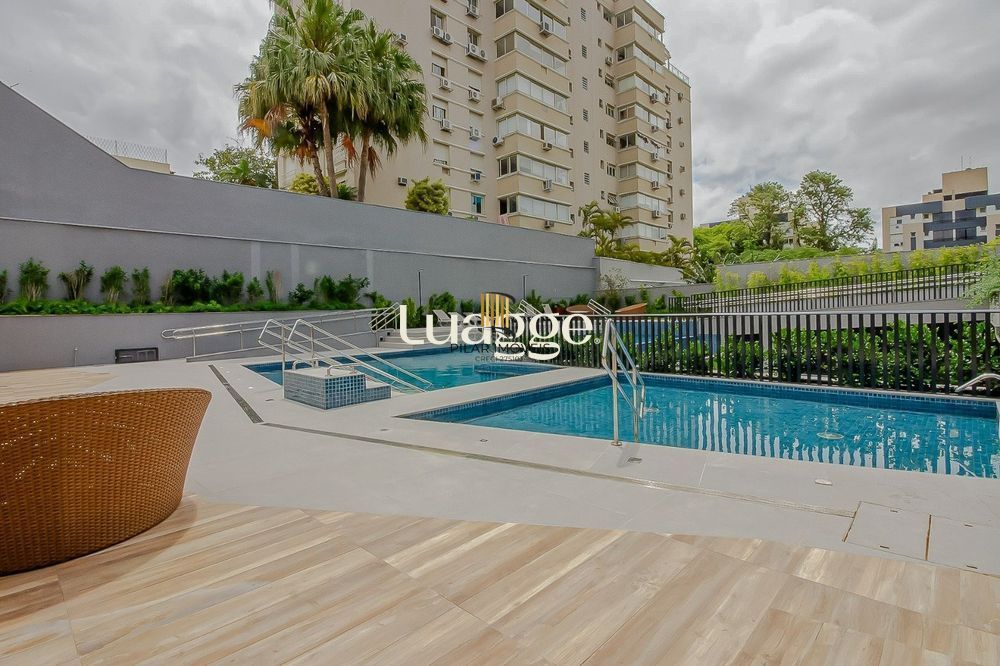 Studio de 36,76m2, totalmente mobiliado, com 1 vaga de garagem no bairro Boa Vista!!