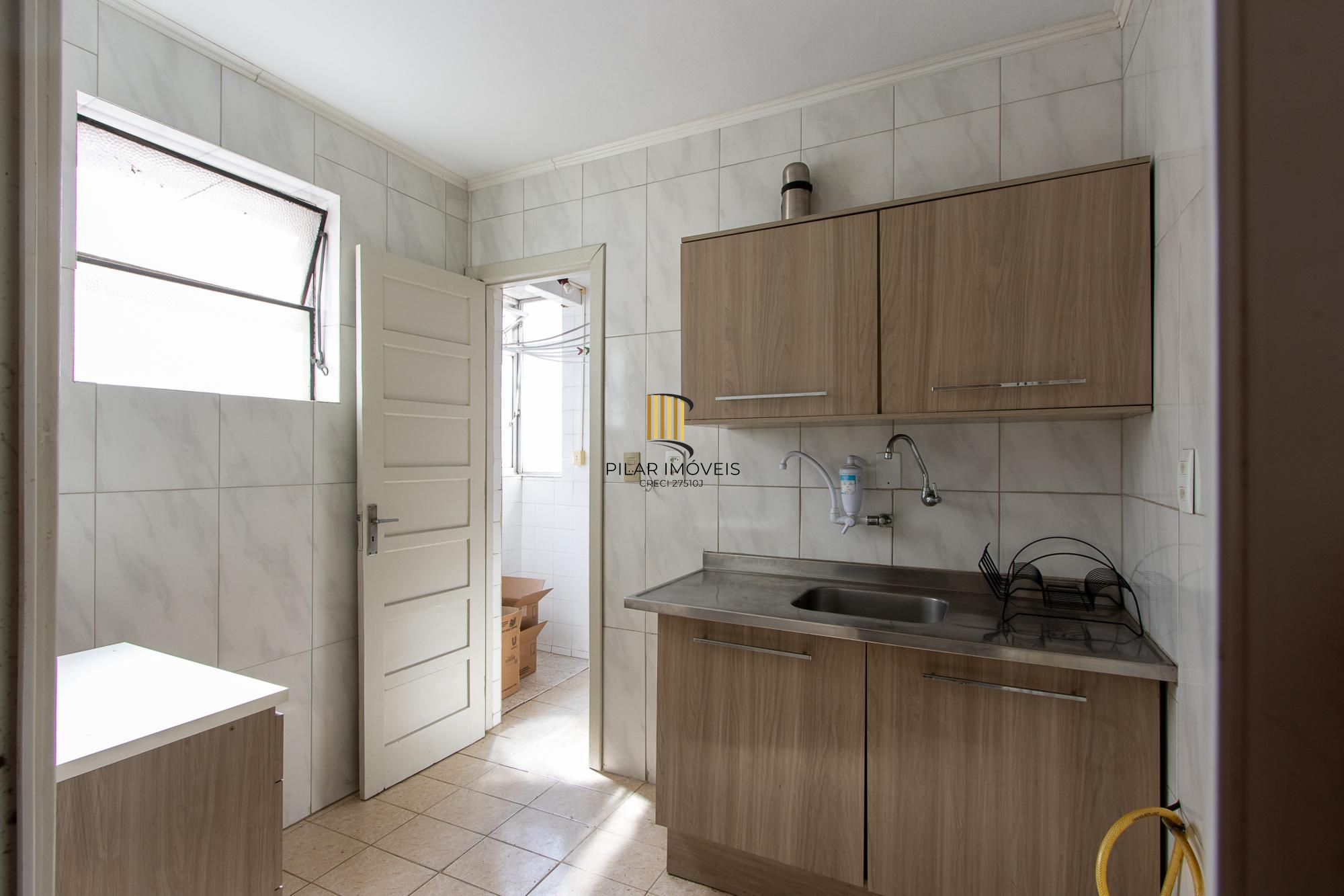 APARTAMENTO 4 QUARTOS DESOCUPADO - BAIRRO MENINO DEUS