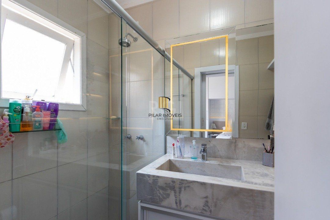 Casa Condominio para Venda - 102.9m², 3 dormitórios, sendo 1 suites, 2 vagas - Camaquã
