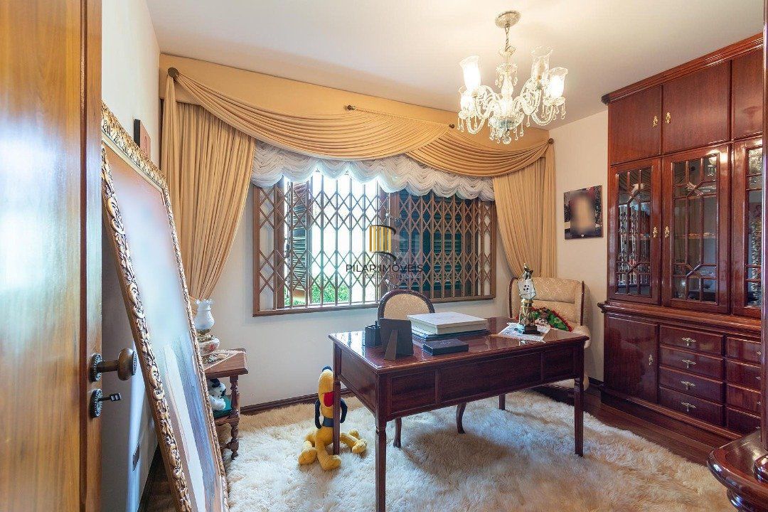 Casa para Venda - 725m², 4 dormitórios, sendo 1 suites, 4 vagas - Vila Assunção