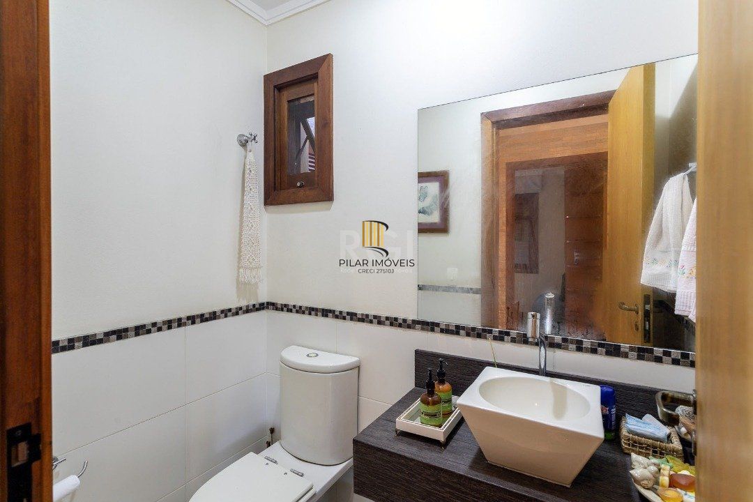 Casa Condominio para Venda - 670m², 5 dormitórios, sendo 5 suites, 4 vagas - Terra Ville