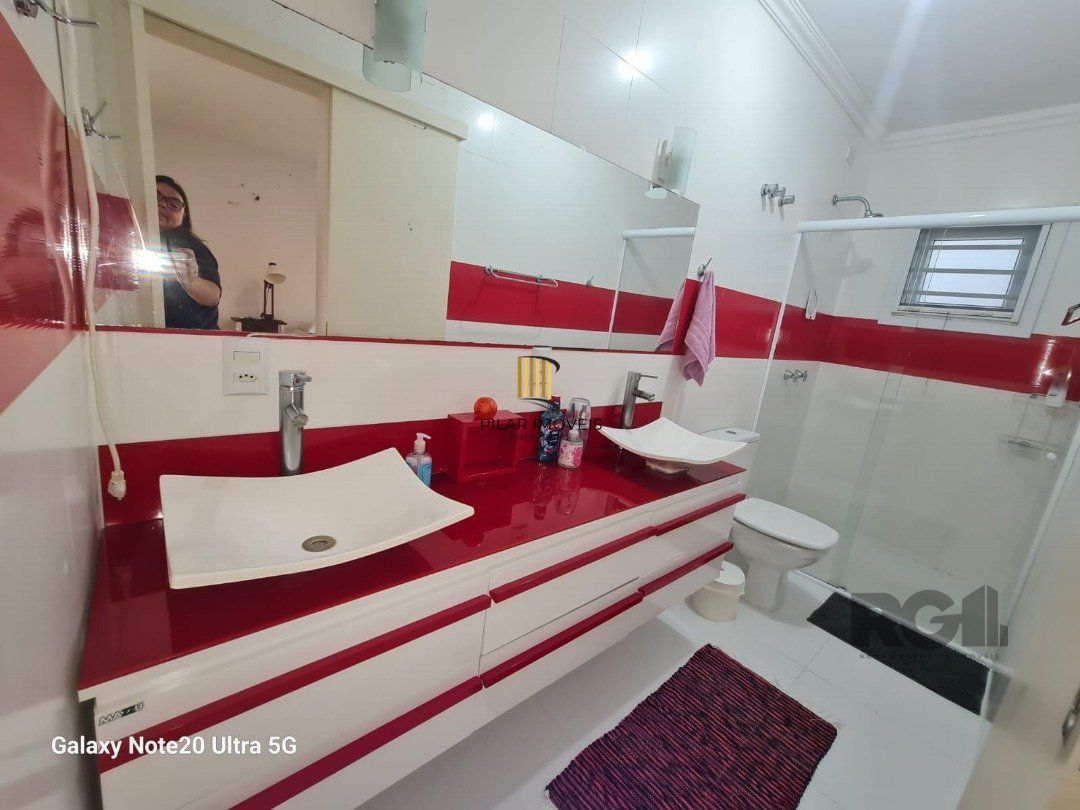 Casa 2 dormitórios no bairro Espírito Santo