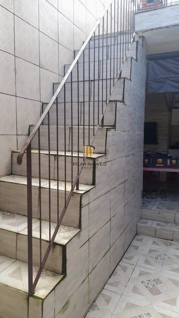 Casa 2 dormitórios com piscina na Vila Nova Porto Alegre