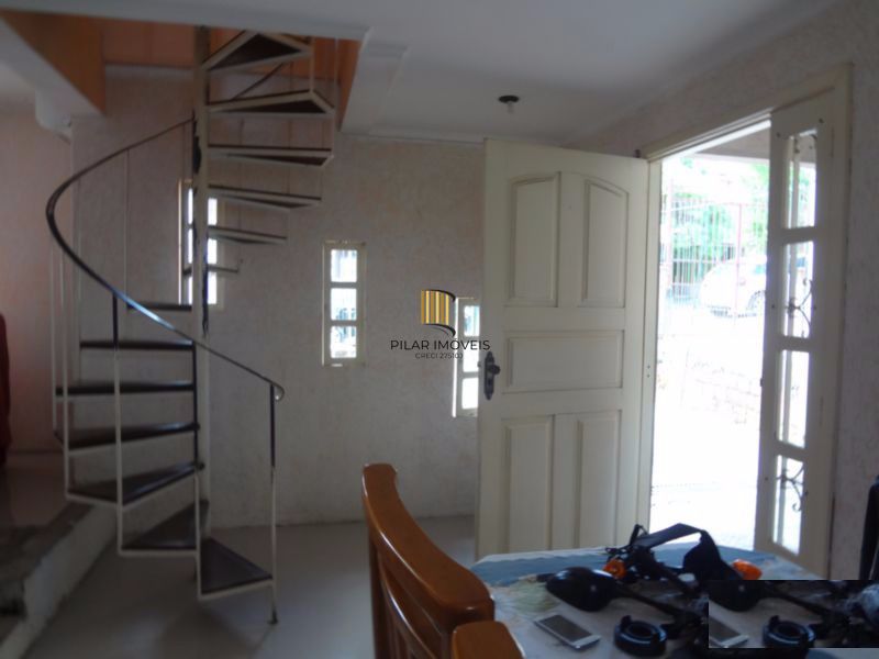 Casa para Venda - 170m², 3 dormitórios, sendo 1 suites, Camaquã