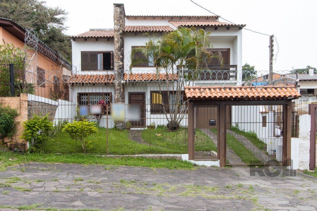 Casa ampla à venda em Santa Tereza - Porto Alegre
