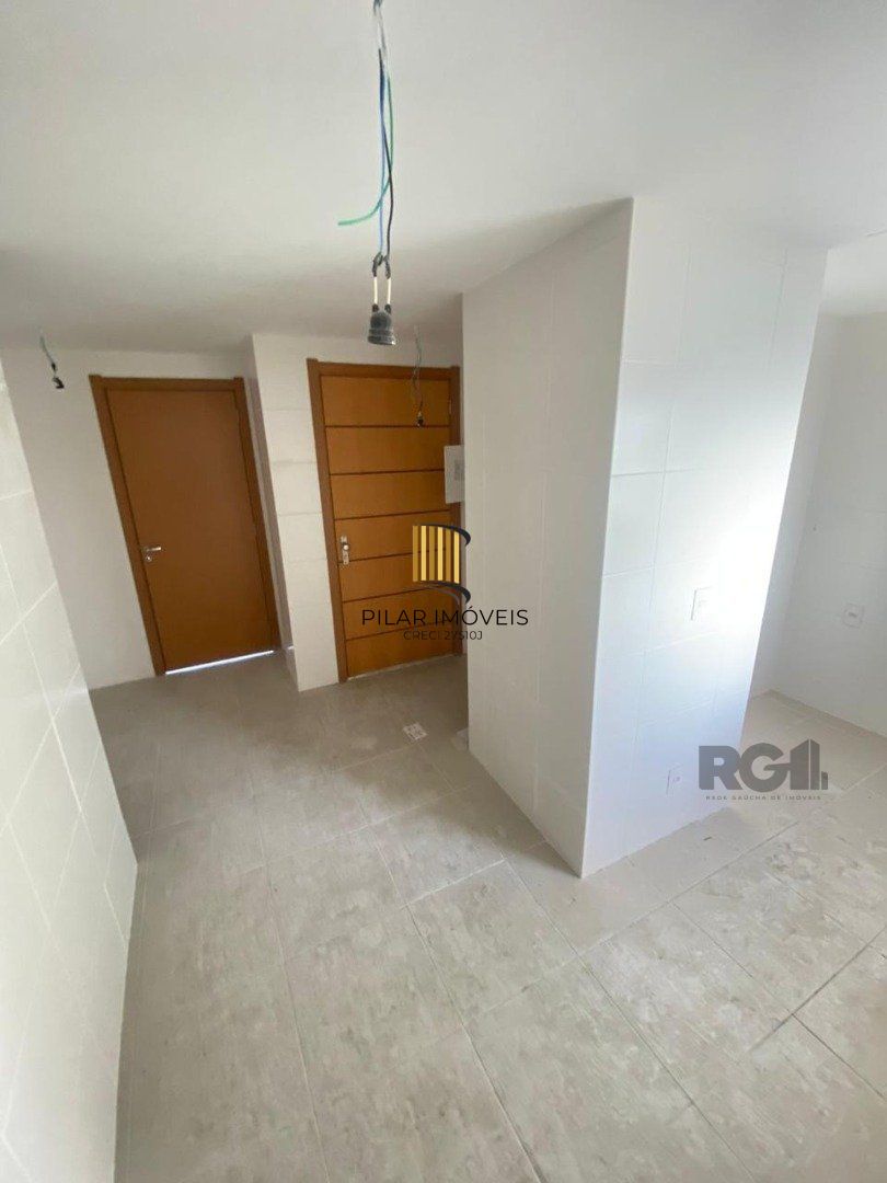 Apartamento 6 dormitórios no bairro Cavalhada