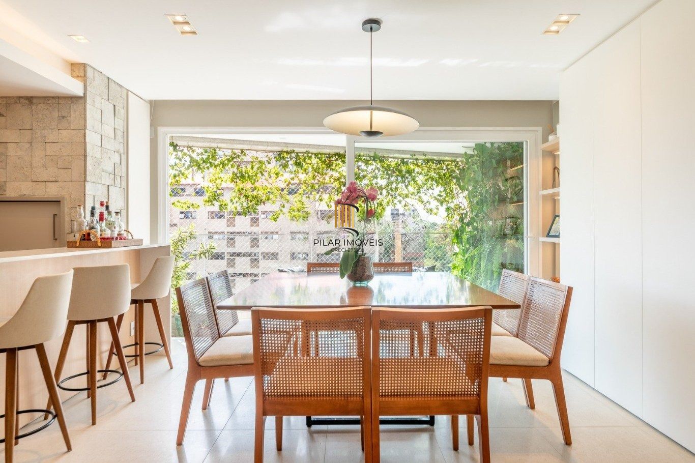 Apartamento Garden com 132m² e 3 dormitórios, 1 suíte, 3 vagas