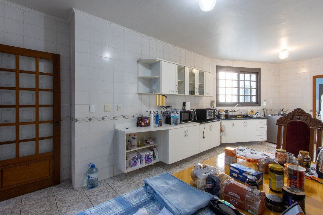 Casa 3 dormitórios no bairro Nonoai