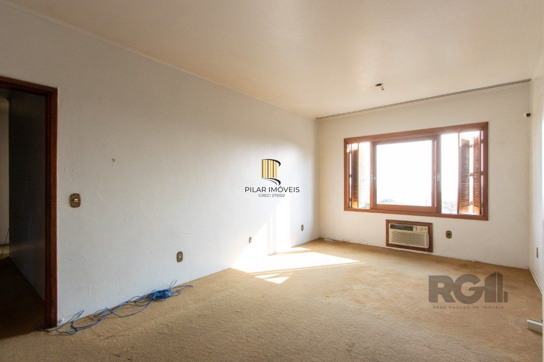 Casa para Venda - 361.95m², 4 dormitórios, sendo 2 suites, 3 vagas - Nonoai