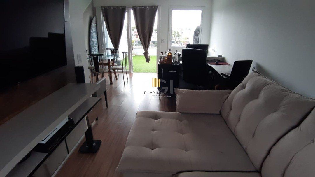 Casa para Venda - 157m², 3 dormitórios, sendo 3 suites, 2 vagas - Guarujá