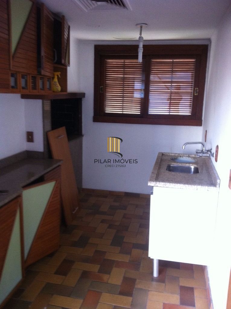 Cobertura para Venda - 257.53m², 4 dormitórios, sendo 1 suites, 3 vagas - Novo Hamburgo