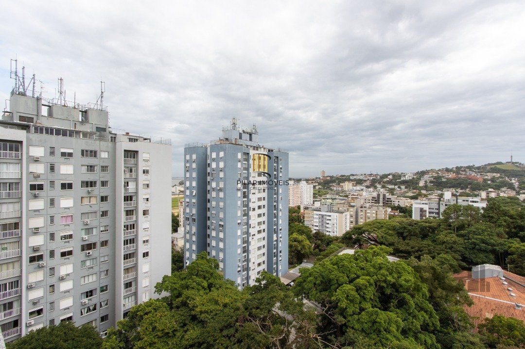 Cobertura 2 quartos, 2 banheiros, 1 vaga, terraço, elevador, condomínio com infra, Bairro Cristal
