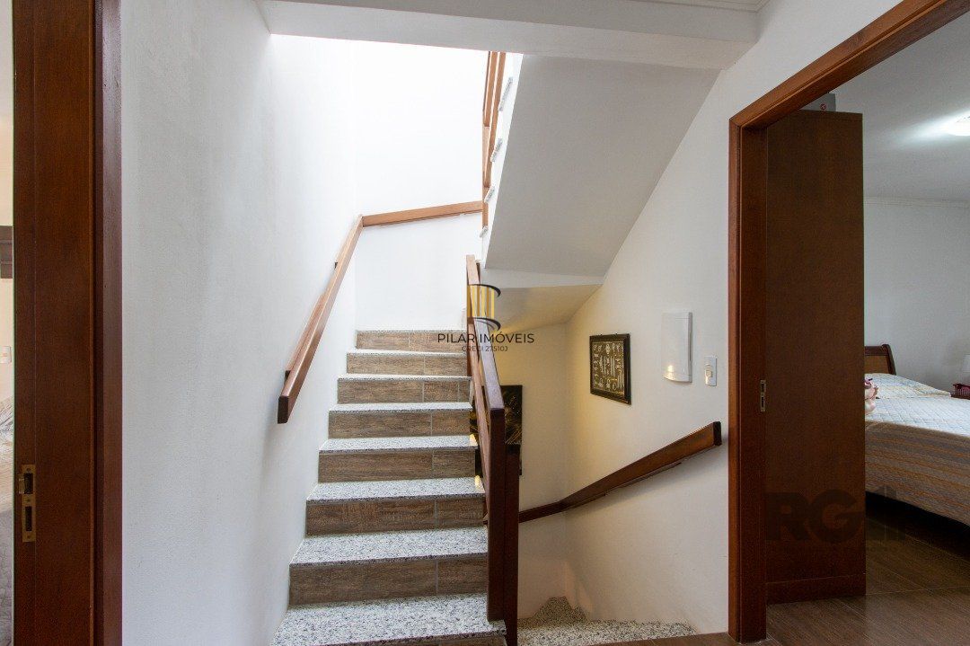Casa para Venda - 170m², 3 dormitórios, sendo 1 suites, 2 vagas - Lagos De Nova Ipanema