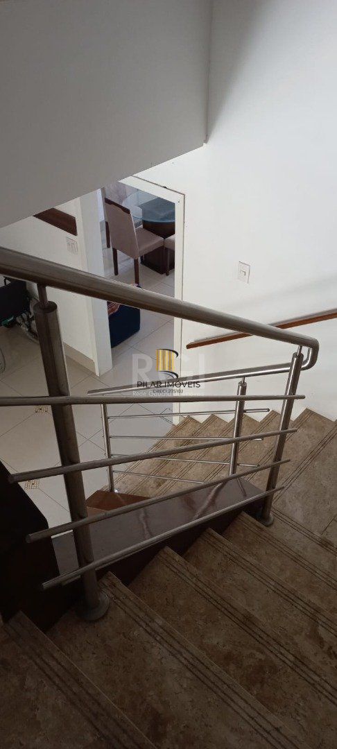 Casa 9 dormitórios no bairro Menino Deus